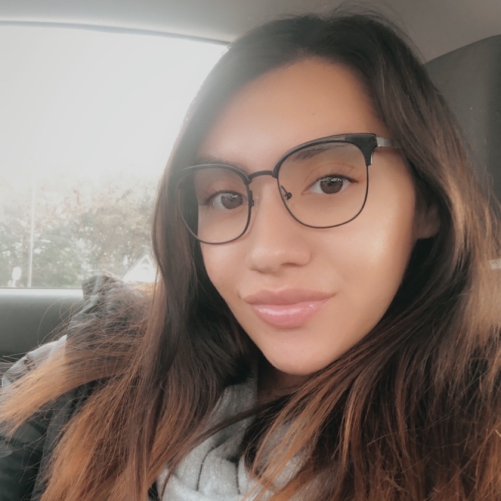 Meet your Posher, Andrea